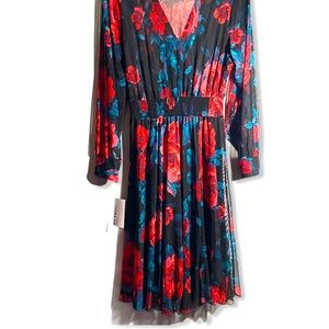 En Focus Studio Sheer Light Weight Floral Dress
